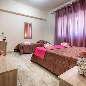 Comfort  Private Bathroom Triple Room